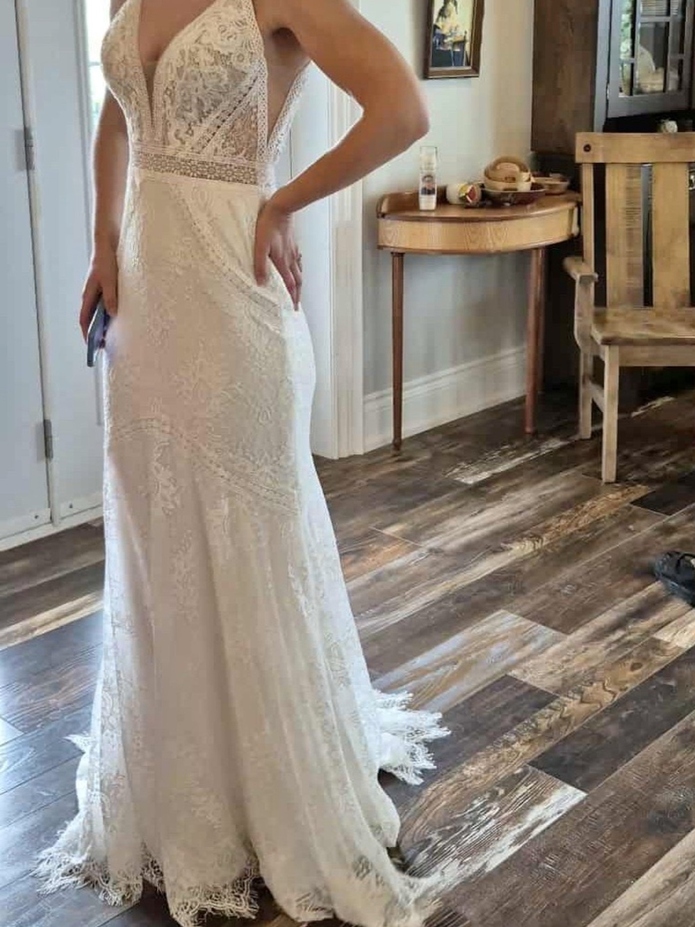 Elegant Lace Spaghetti-Strap White Dress